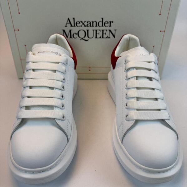 Alexander McQueen "ROYAL RED"