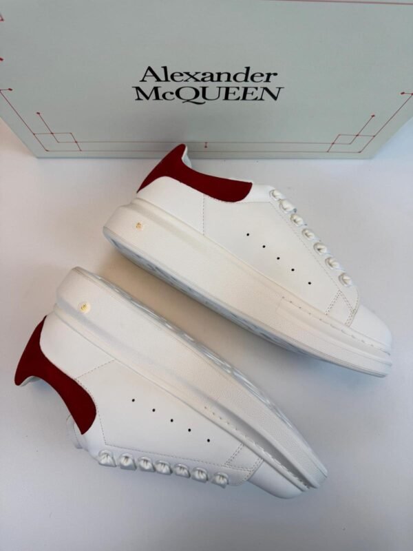Alexander McQueen "ROYAL RED" - Slika 3