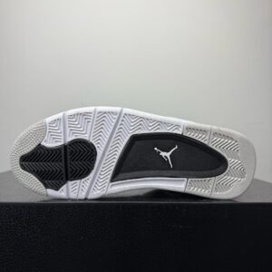 Air Jordan 4 Retro Military Black