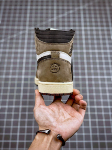 Air Jordan x Travis Scott Retro High "Mocha"