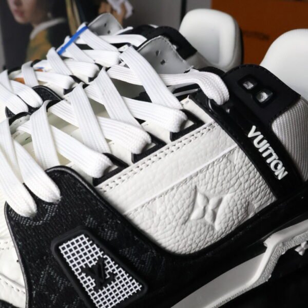 Louis Vuitton "Black White"