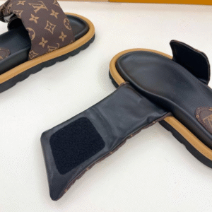 Louis Vuitton Sandale
