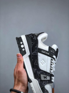 Louis Vuitton "Black White"