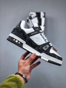 Louis Vuitton "Black White"
