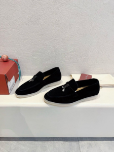 Loro Piana "Black"
