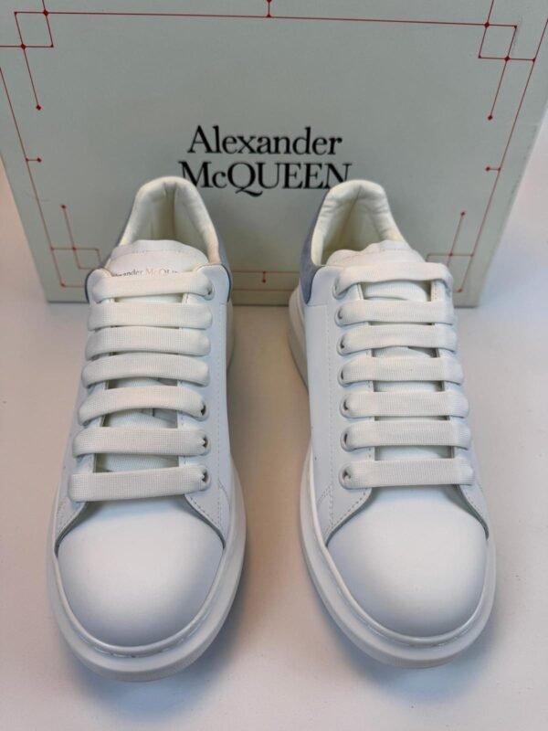 Alexander McQueen "LIGHT BLUE" - Slika 5