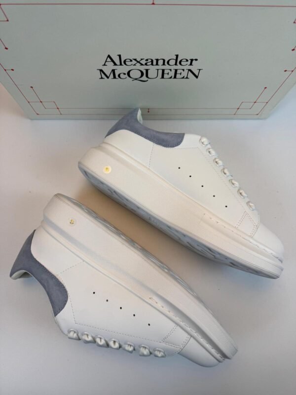Alexander McQueen "LIGHT BLUE" - Slika 4