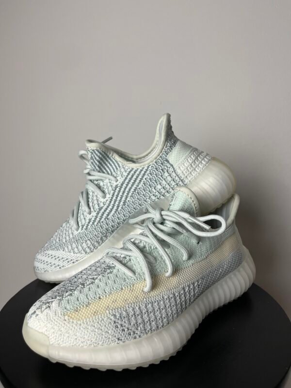 Yeezy Boost 350 V2 Cloud White "Light Blue" - Slika 2