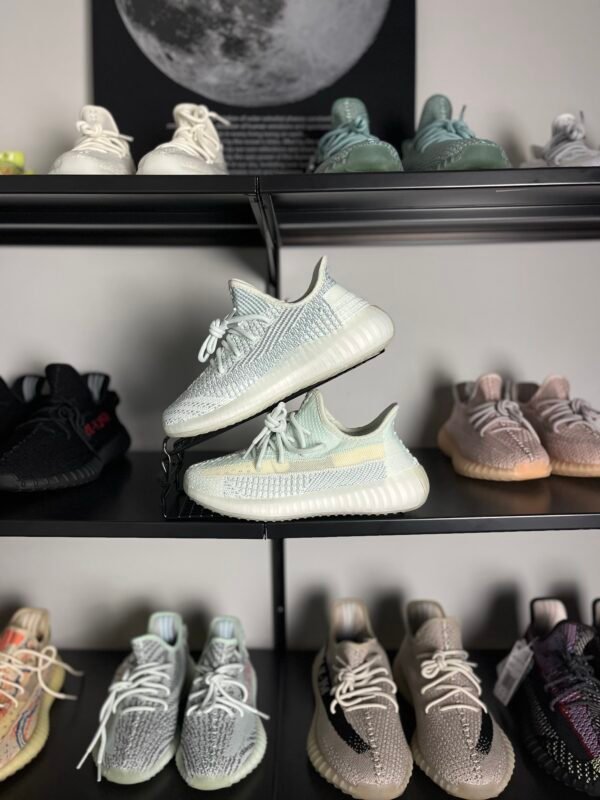 Yeezy Boost 350 V2 Cloud White "Light Blue" - Slika 4