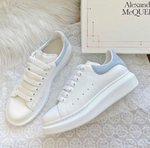 Alexander McQueen "LIGHT BLUE" - Slika 10