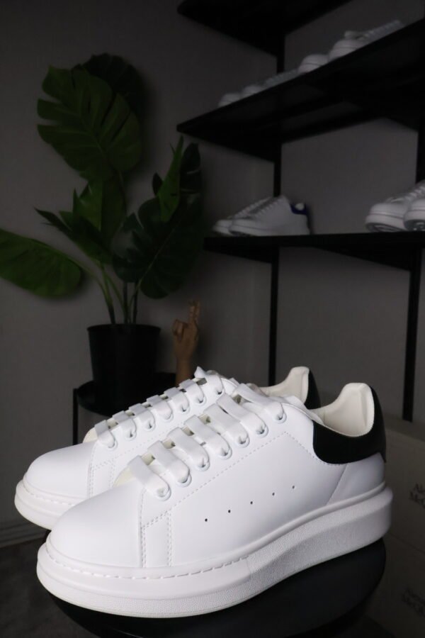 Alexander McQueen "BLACK WHITE" - Classic - Slika 5