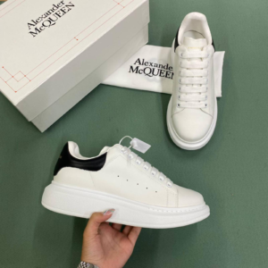 Alexander McQueen "BLACK WHITE" - Classic