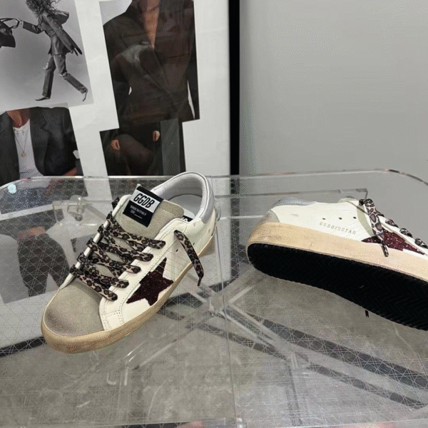 Golden Goose "Cream White - Red Star" - Slika 6