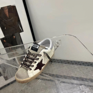 Golden Goose "Cream White - Red Star"