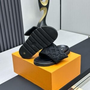 Louis Vuitton Miami Mule black