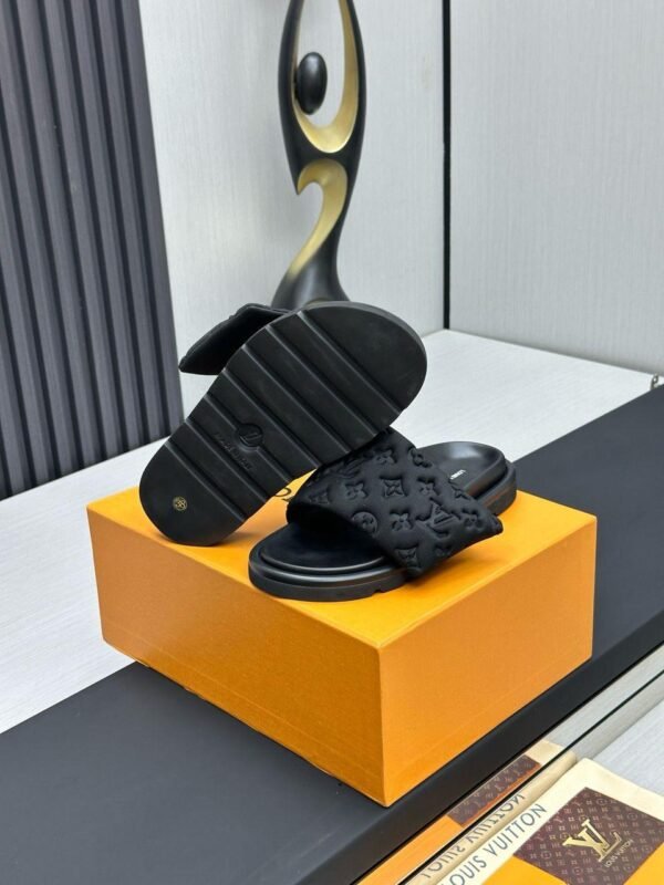 Louis Vuitton Miami Mule black - Slika 11