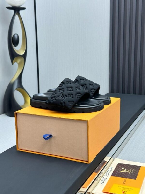 Louis Vuitton Miami Mule black - Slika 12