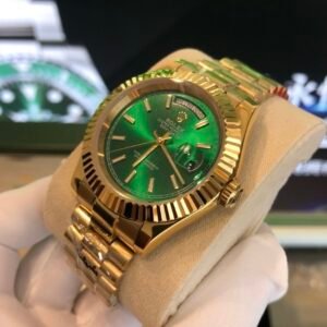 Wednesday Gold / Green