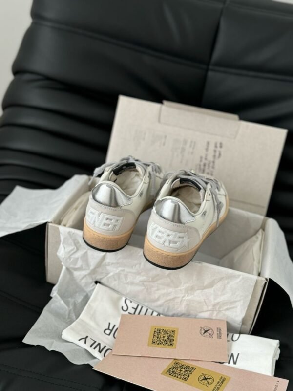 Golden Goose "White - Pendante" - Slika 4