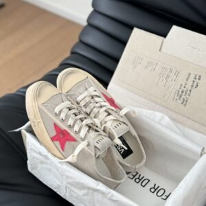 Golden Goose Grey / Pink Star