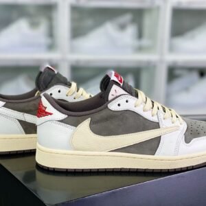 Jordan Travis Scott Light Mocha