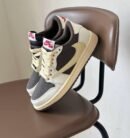 Jordan Travis Scott Light Mocha