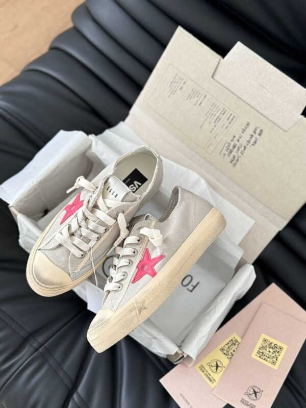 Golden Goose Grey / Pink Star