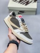 Jordan Travis Scott Light Mocha
