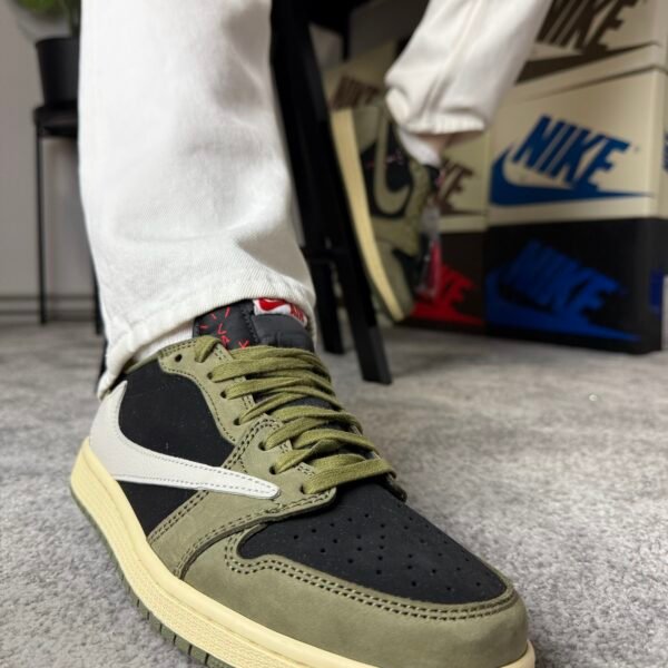 Jordan x Travis Scott Black Olive