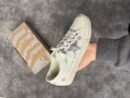 Golden Goose Flower / Grey Star