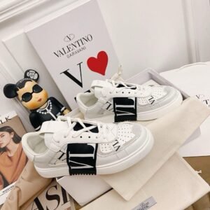 Valentino Garavani White New “White – Black”