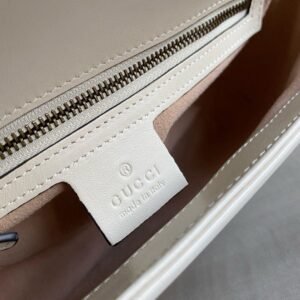 Gucci Marmont shoulder bag BIJELA, MEDIUM