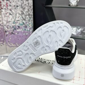 Alexander McQueen Shiny Black / White
