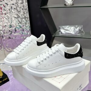 Alexander McQueen Shiny Black / White