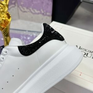 Alexander McQueen Shiny Black / White