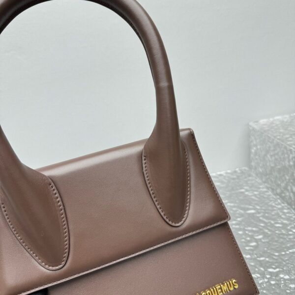 JACQUEMUS Le Chiquito Noeud Leather top handle bag smeđa