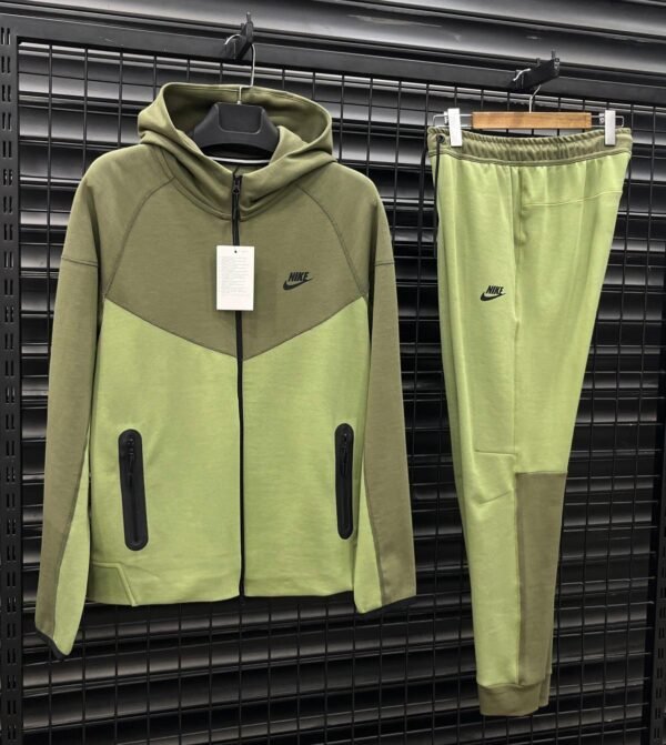 Komplet Nike Tech Fleece "Olive Green"