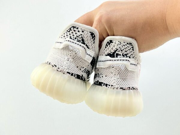 Adidas YEEZY BOOST 350 V2 KIDS Zebra - Slika 3