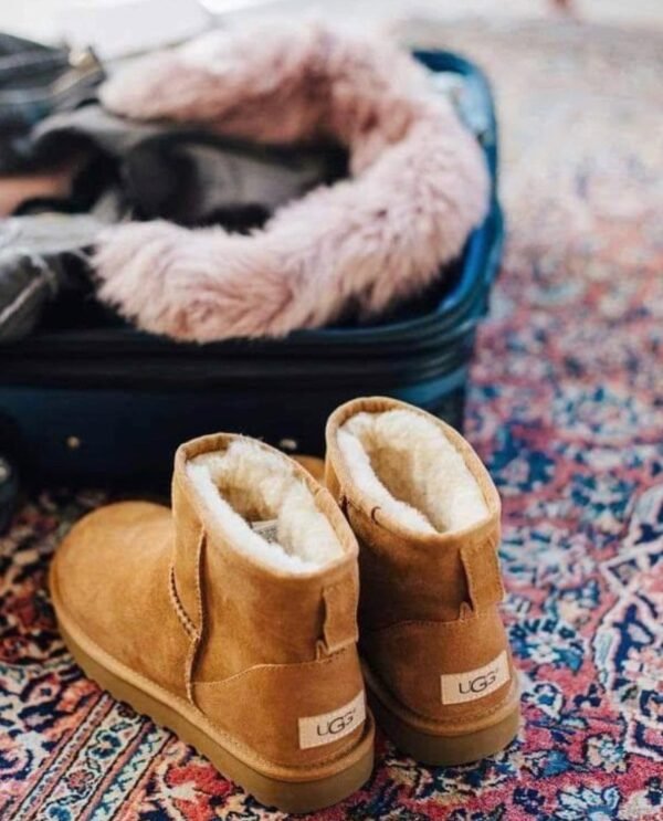 UGG Classic Mini II smeđe