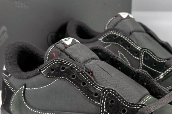 Jordan x Travis Scott Black / Dark Mocha - Slika 3