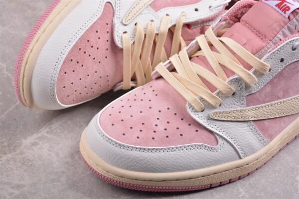 Jordan x Travis Scott Shy Pink - Slika 3