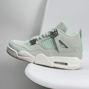 Air Jordan 4 Retro Green