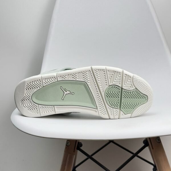 Air Jordan 4 Retro Green - Image 7
