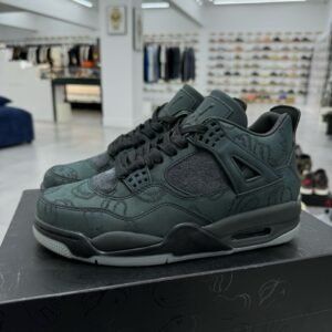 Air Jordan 4 Retro KAWS Black