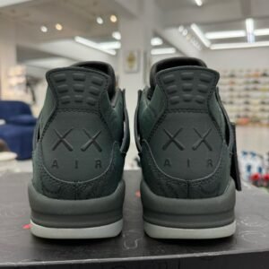 Air Jordan 4 Retro KAWS Black