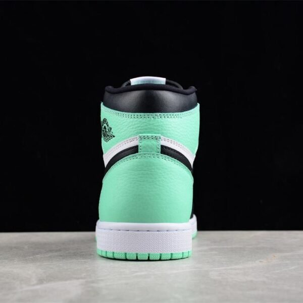 Air Jordan 1 Retro Green Glow