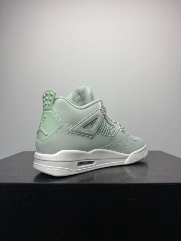 Air Jordan 4 Retro Green - Slika 2