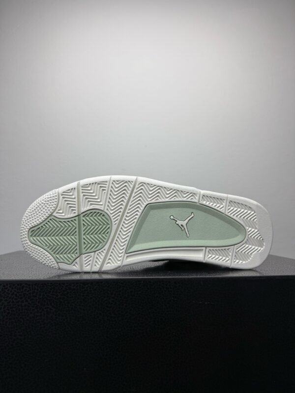 Air Jordan 4 Retro Green - Slika 6