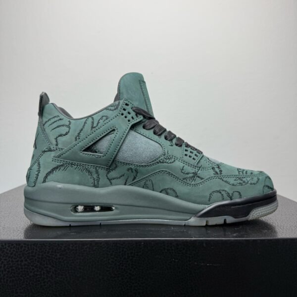 Air Jordan 4 Retro KAWS Black
