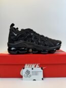 Nike AIR VAPORMAX PLUS crne